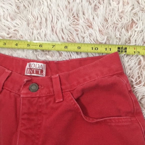 🍎VTG Moda Itn. hi rise red mom jean shorts - Picture 4 of 8